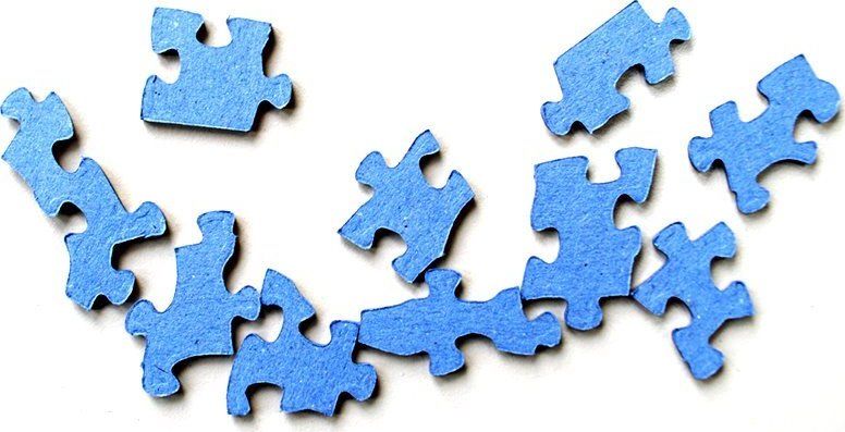 COBBLE HILL Puzzle Vánoční strom na vesnici 1000 dílků - obrázek 2