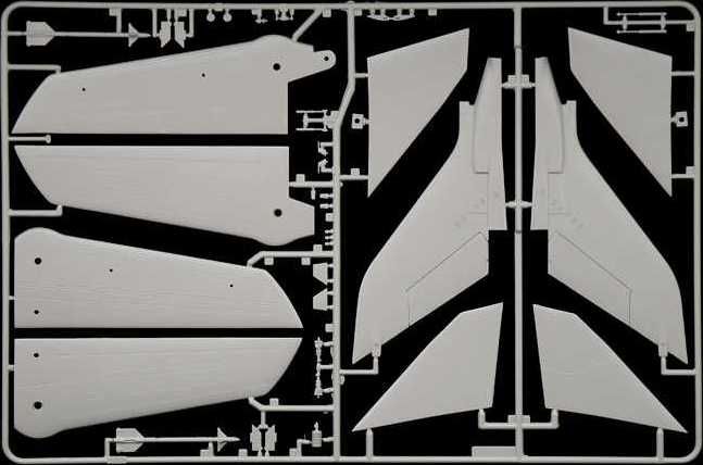 ITALERI Model Kit letadlo 2783 - TORNADO GR.1/IDS - GULF WAR (1:48) - obrázek 11