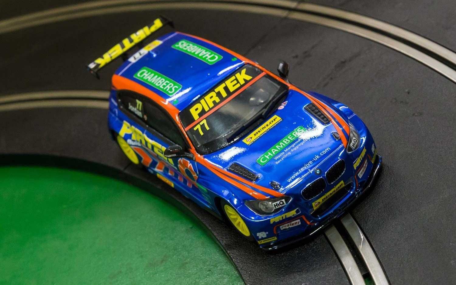 Autíčko Touring SCALEXTRIC C3914 - BMW Series 1 NGTC - BTCC 2017 Andy Jordan (1:32) - obrázek 5