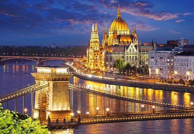 CASTORLAND Puzzle Soumrak v Budapešti 2000 dílků - obrázek 1