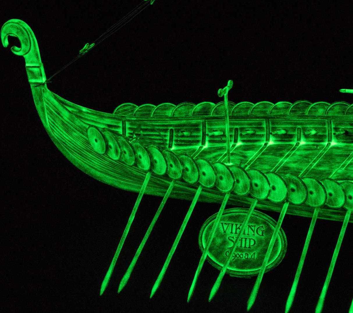 REVELL Plastic ModelKit loď 05428 - Viking Ghost Ship (1:50) - obrázek 5