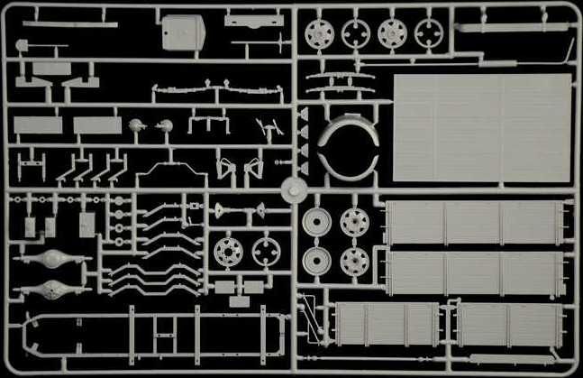 ITALERI Model Kit military 6558 - Mercedes-Benz L3000 S (1:35) - obrázek 6