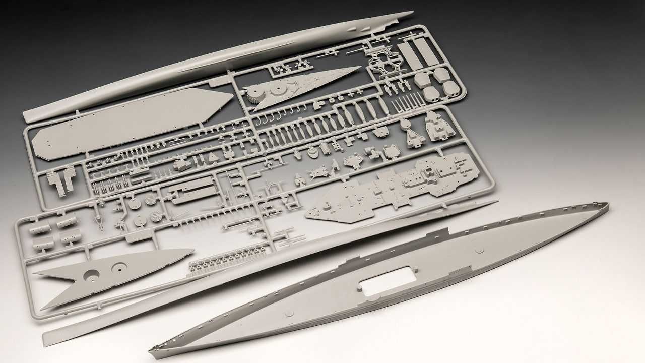 REVELL Gift-Set loď 05693 - 100 Years HMS Hood (1:720) - obrázek 10