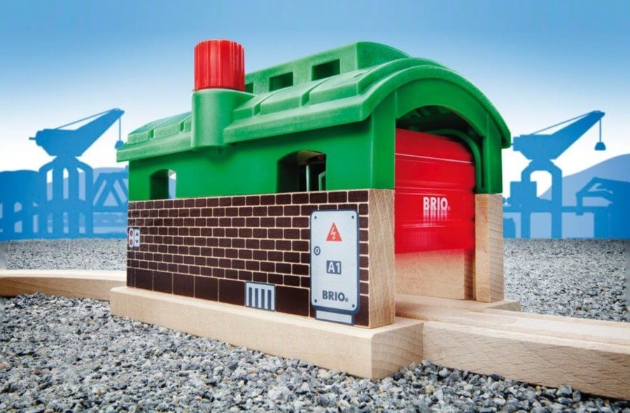 BRIO 33574 Vlakové depo - obrázek 2