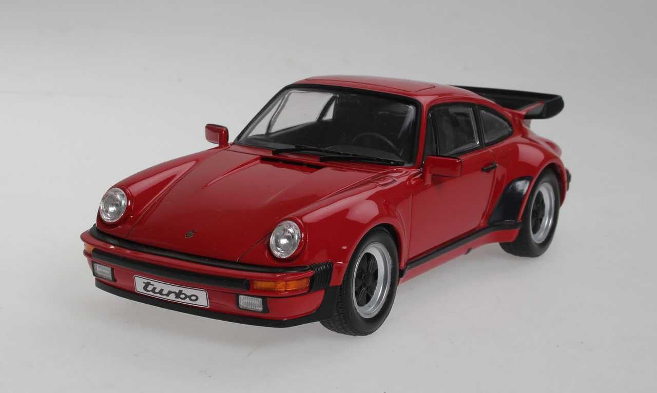 REVELL Plastic ModelKit auto 07179 - Porsche 911 Turbo (1:25) - obrázek 4