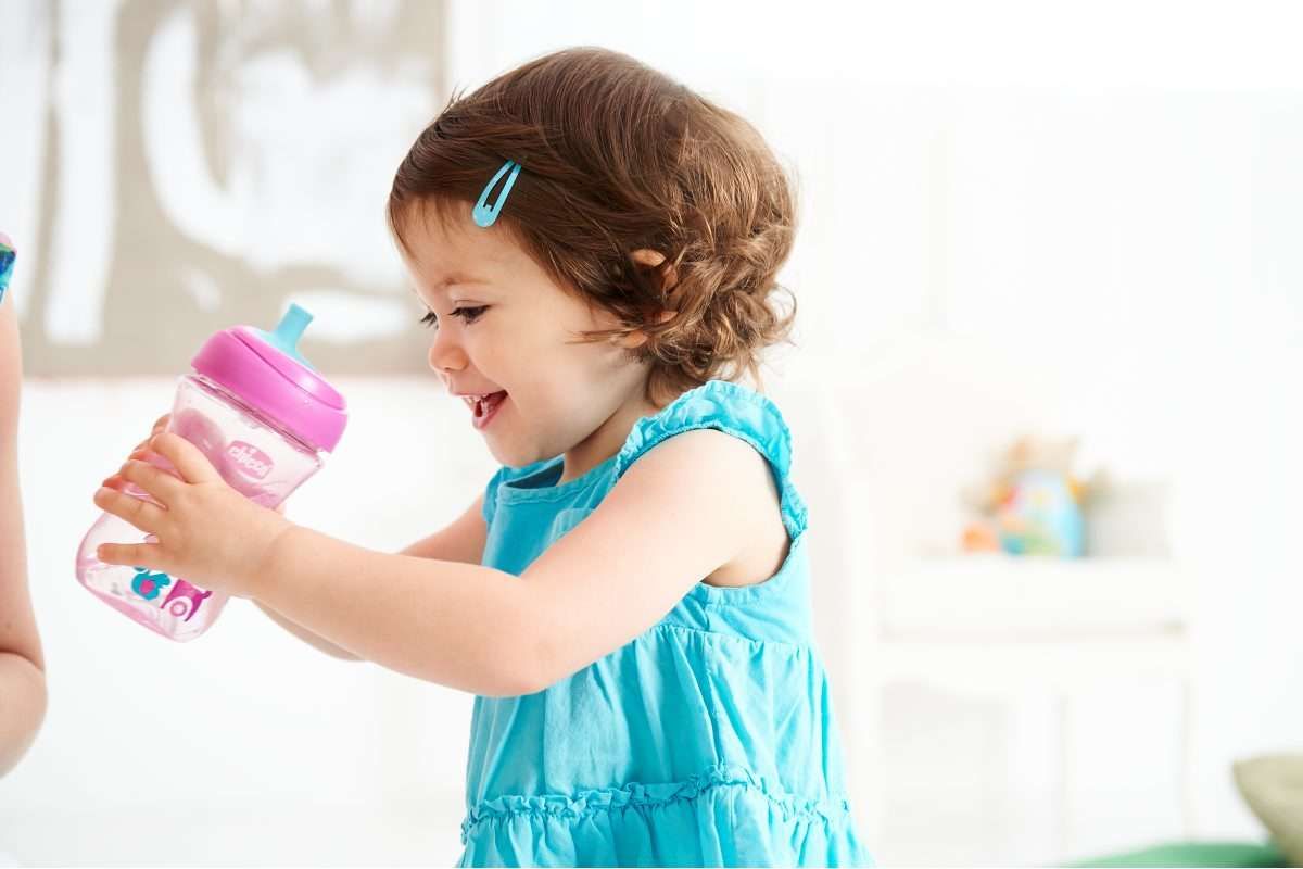 CHICCO Hrneček Pokročilý s brčkem 266 ml, tyrkysový 12m+ - obrázek 2