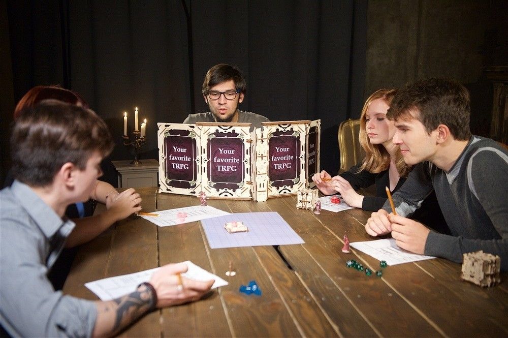 Ugears 3D dřevěné mechanické puzzle Stojánek herní mistr - obrázek 5