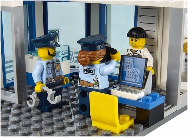 Lego City 60141 Policejní stanice - obrázek 9