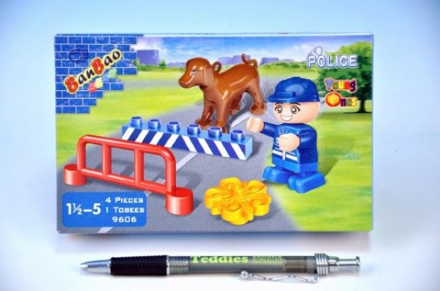 Stavebnice BanBao figurka policista s doplňky 4ks - obrázek 1