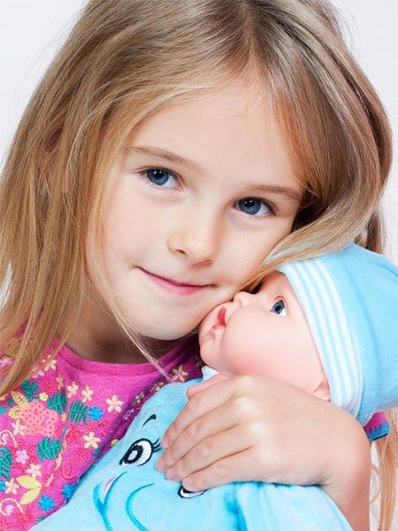 Polsky mluvící a zpívající dětská panenka PlayTo Zosia 46 cm - obrázek 4