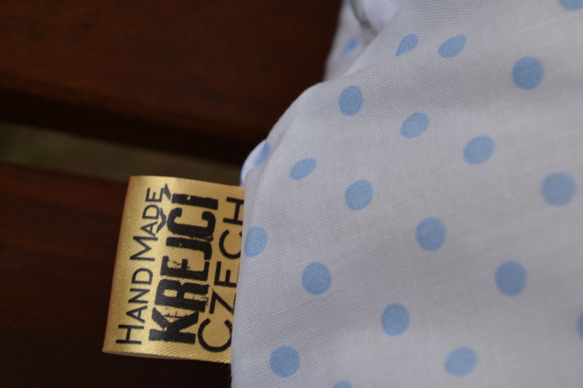 KHC Potah na kojící polštář Miki Modré puntíky na bílé - obrázek 3