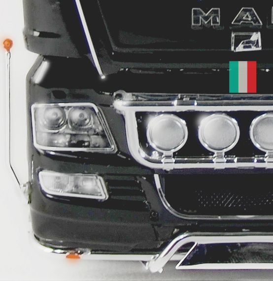 ITALERI Model Kit truck 3895 - MAN TGX XLX (1:24) - obrázek 7