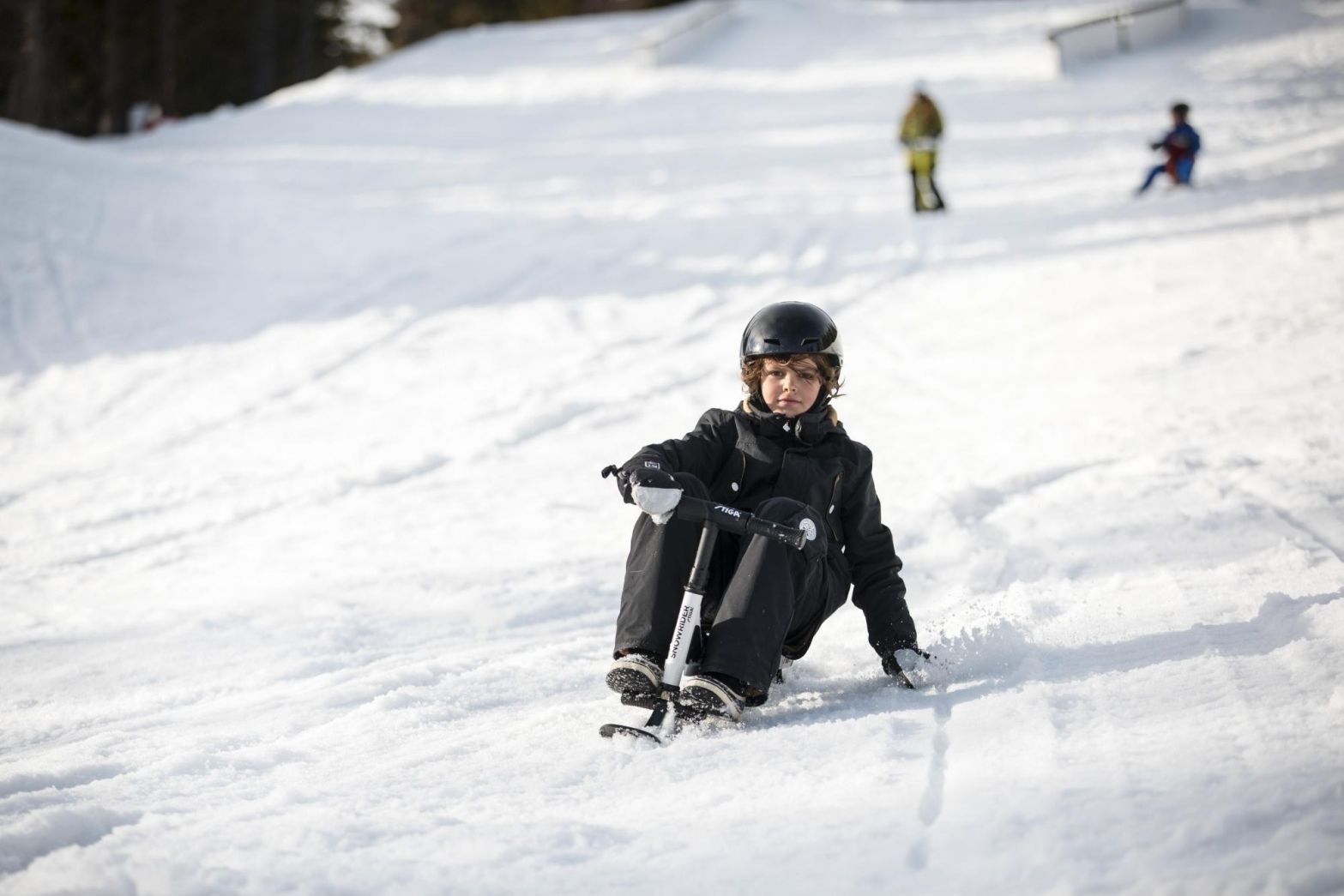 Sněžná koloběžka STIGA Snow Rider - černo-zelená - obrázek 4