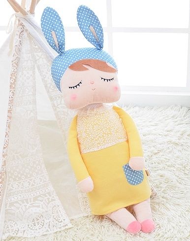 Metoo Hadrová panenka Metoo XL s oušky v žlutých šatičkách, 70cm - obrázek 3