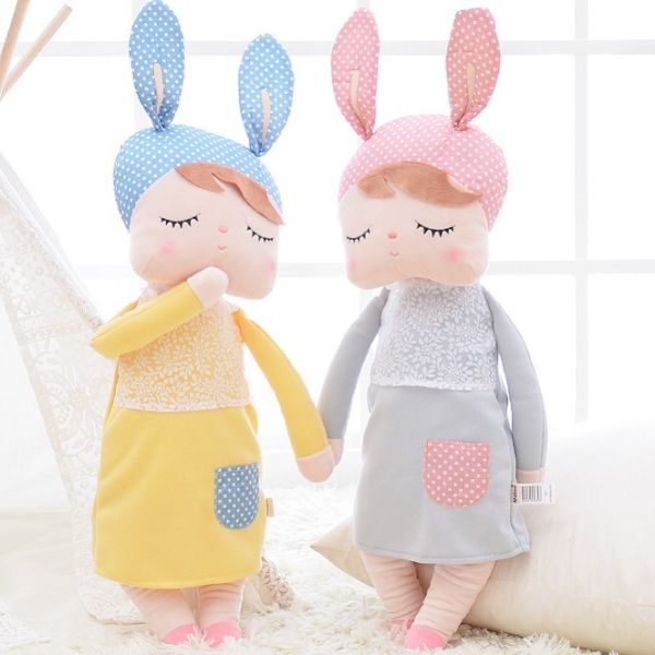 Metoo Hadrová panenka Metoo XL s oušky v žlutých šatičkách, 70cm - obrázek 4