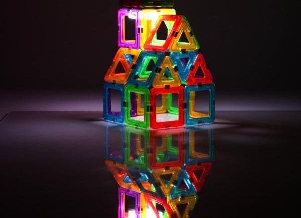 Magnetická stavebnice MAGFORMERS - LED lucerna - obrázek 2
