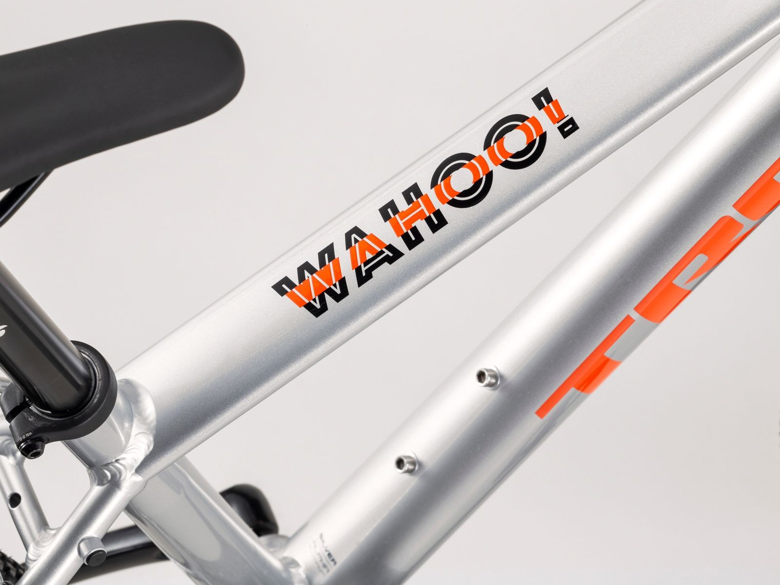 Trek Wahoo 26 - Quicksilver/Roarange uni - obrázek 2