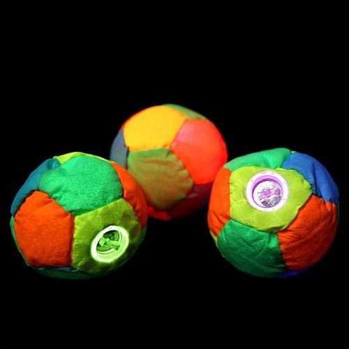 Svítící šitý míček/footbag 12 panelů - barevný Lightup and juggle 1464_color - obrázek 1