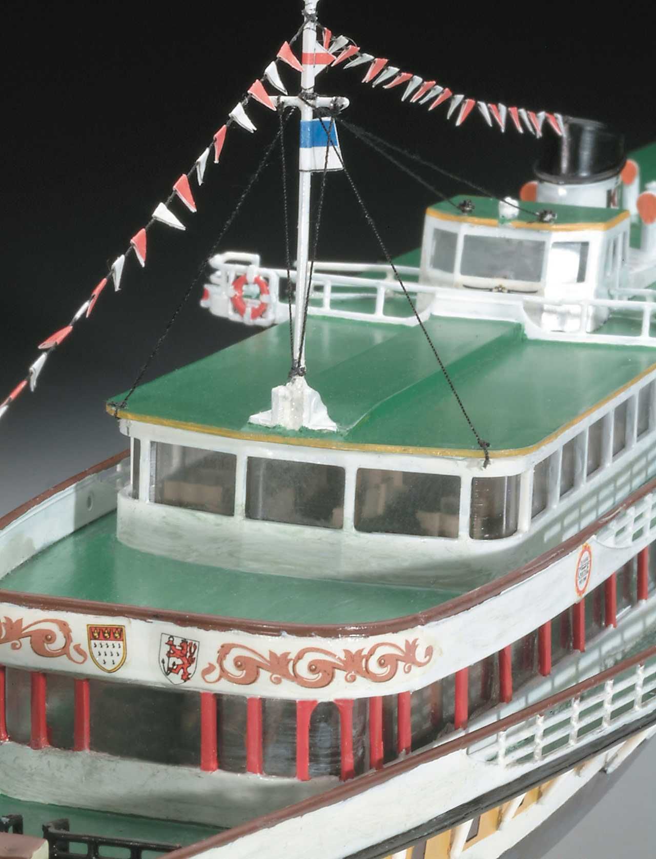 REVELL Gift-Set loď 05232 - Rheindampfer / Paddle Steamer GOETHE (1:160) - obrázek 5