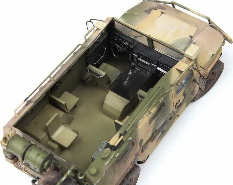 ZVEZDA Model Kit military 3683 - GAZ Tiger w/Arbalet (1:35) - obrázek 6