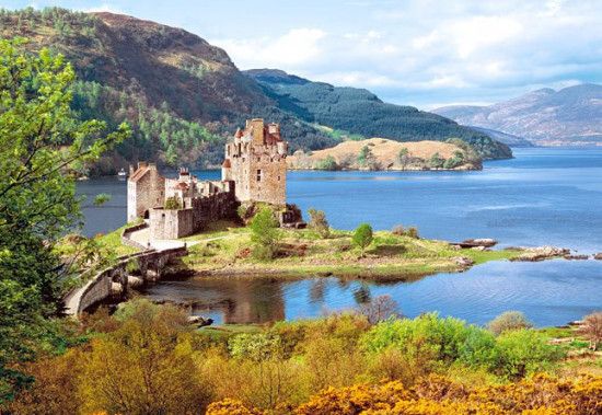 CASTORLAND Puzzle Hrad Eilean Donan 2000 dílků - obrázek 1