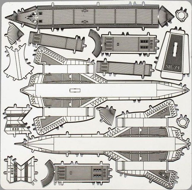 METAL EARTH 3D puzzle Lockheed SR-71 Blackbird - obrázek 5