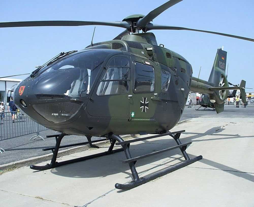 REVELL Plastic ModelKit vrtulník 04982 - EC 135 Heeresflieger / German Army Aviation (1:32) - obrázek 10