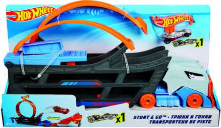 Hot Wheels tahač a pojízdná dráha - obrázek 1