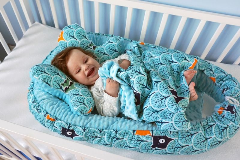 Baby Nellys Baby Nellys Sada komplet - oboustranné hnízdečko, kokon minky 60x90cm - sladkosti - obrázek 9