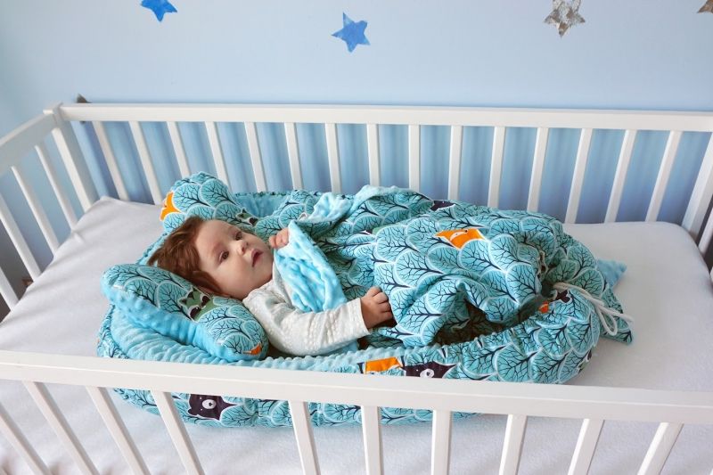 Baby Nellys Baby Nellys Sada komplet - oboustranné hnízdečko, kokon minky 60x90cm - sladkosti - obrázek 10