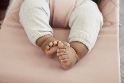 BABYBJÖRN Lehátko BLISS Cotton – Old Rose - obrázek 2