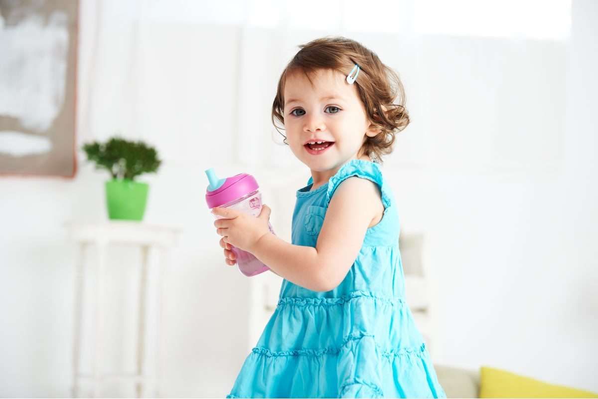 CHICCO Hrneček Pokročilý s brčkem 266 ml, fialový 12m+ - obrázek 2