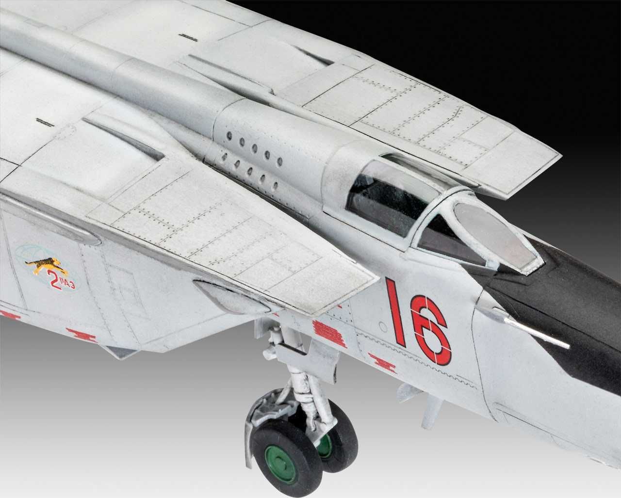 REVELL Plastic ModelKit letadlo 03878 - MiG-25 RBT (1:72) - obrázek 6