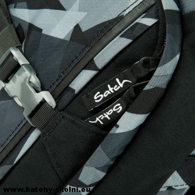 Studentský batoh Ergobag Satch maskáčový Gravity Grey - Doprava Zdarma - obrázek 9