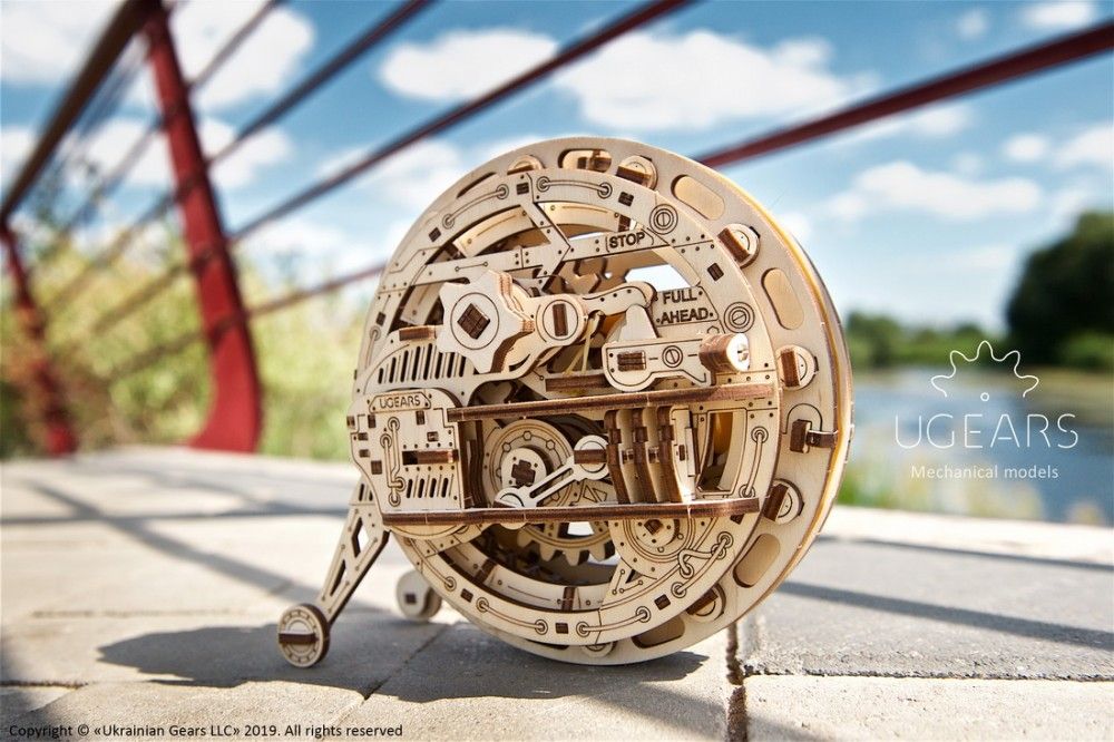 Ugears 3D dřevěné mechanické puzzle Monowheel - obrázek 7