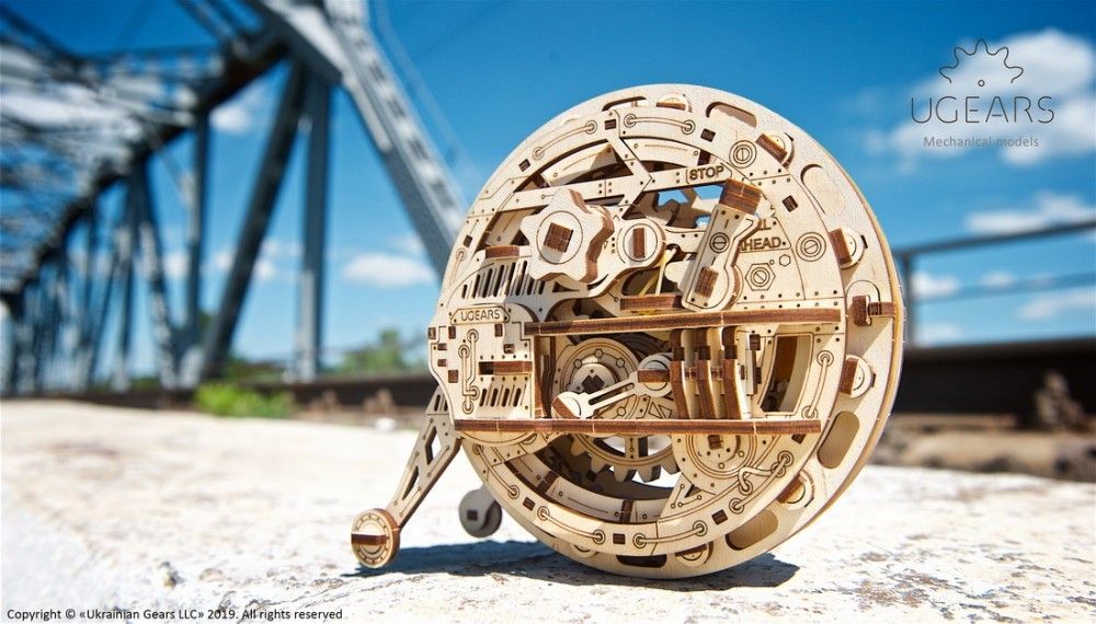 Ugears 3D dřevěné mechanické puzzle Monowheel - obrázek 8
