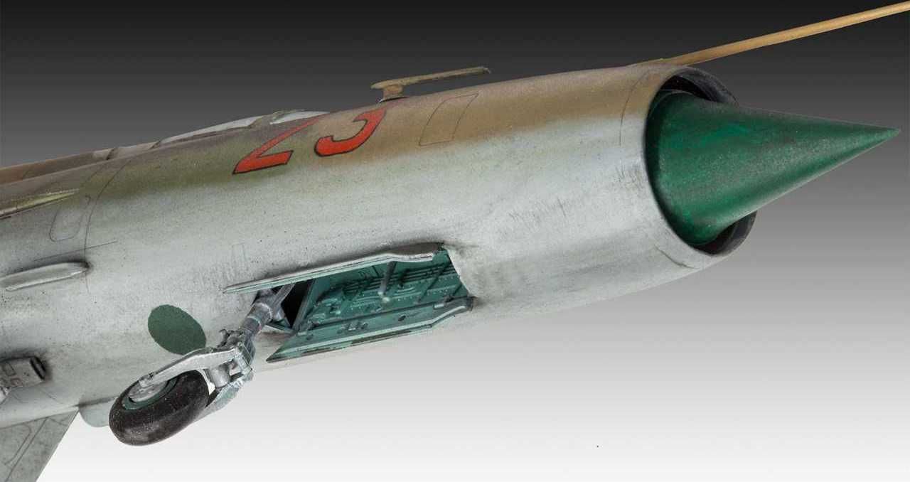 REVELL Plastic ModelKit letadlo 03915 - MiG-21 SMT (1:48) - obrázek 5