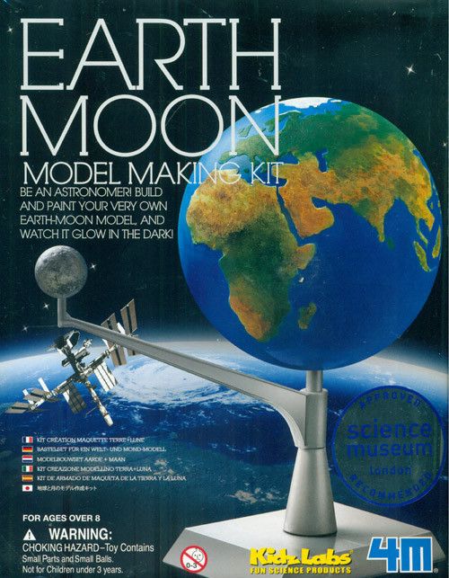 Pohyblivý model Země a Měsíce - svítící ve tmě - obrázek 1