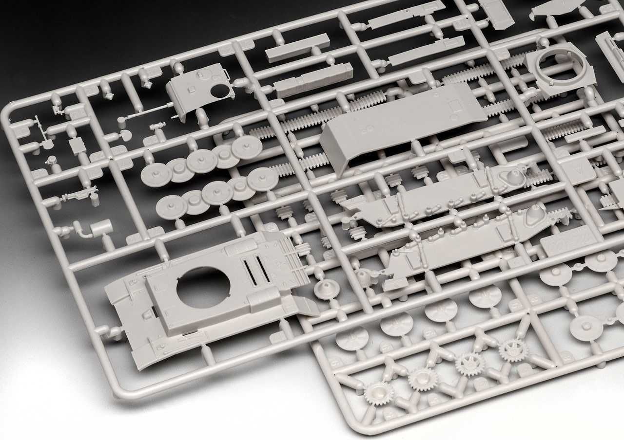REVELL Plastic ModelKit tank 03266 - PzKpfw II Ausf.L LUCHS (Sd.Kfz.123) (1:72) - obrázek 9
