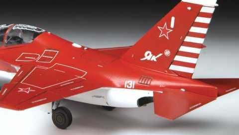 ZVEZDA Model Kit letadlo 7316 - YAK-130 (1:72) - obrázek 3