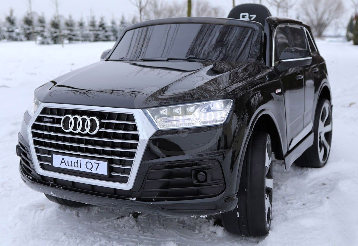 Audi Q7 s 2,4G bluetooth DO, nová palubní deska, EVA kola - bílé - obrázek 7