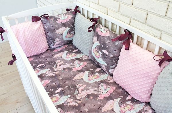 Baby Nellys Polštářkový mantinel minky s povlečením - Noční obloha, růžová, vínová, B19 - obrázek 1