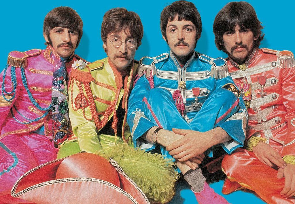 RAVENSBURGER Puzzle Beatles: Sgt. Pepper 1000 dílků - obrázek 1