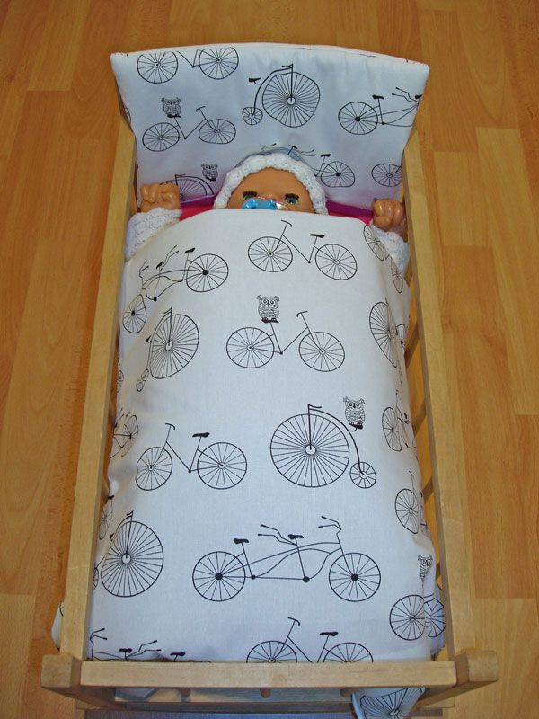 Peřinky do postýlky pro panenky Bicycle - obrázek 1