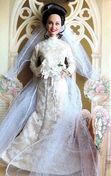 Erica Kane Wedding Doll - obrázek 1