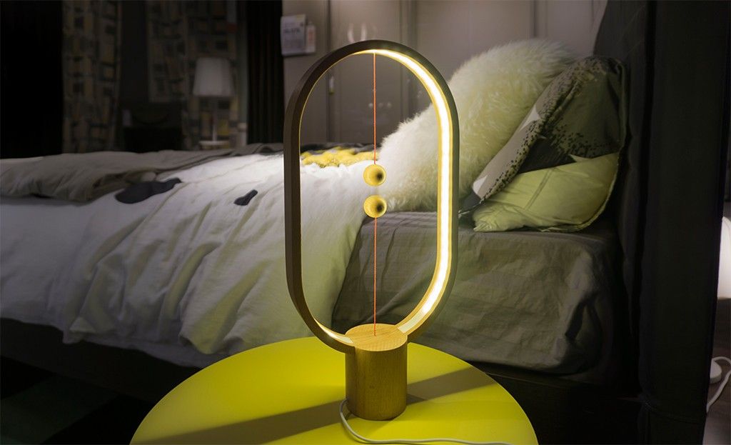 Allocacoc Heng Balance Lamp Ellipse USB lampička tmavé dřevo - obrázek 3