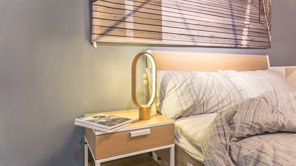 Allocacoc Heng Balance Lamp Ellipse USB lampička světlé dřevo - obrázek 8