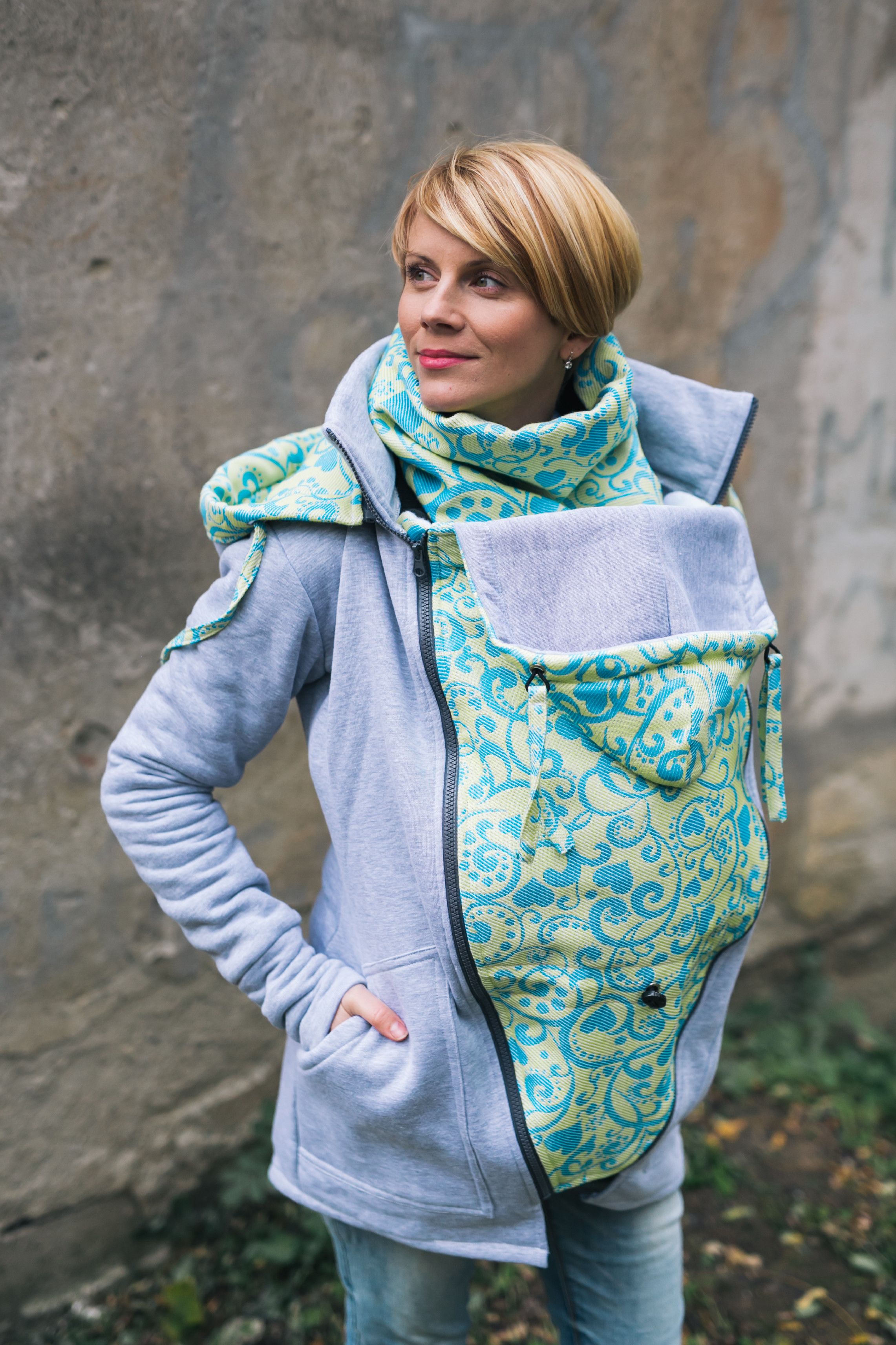 Be Lenka Šedá tepláková mikina se šátkem Harmonie - žlutá Provedení: Nosící mikina se šátkovou vsádkou 4 v 1, Velikost: XS - obrázek 1