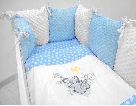 Polštářkový mantinel s Minky s povlečením s vyšívkou - modrá,bílá,srdíčka - Koala, Velikost povlečení 120x90 - obrázek 1
