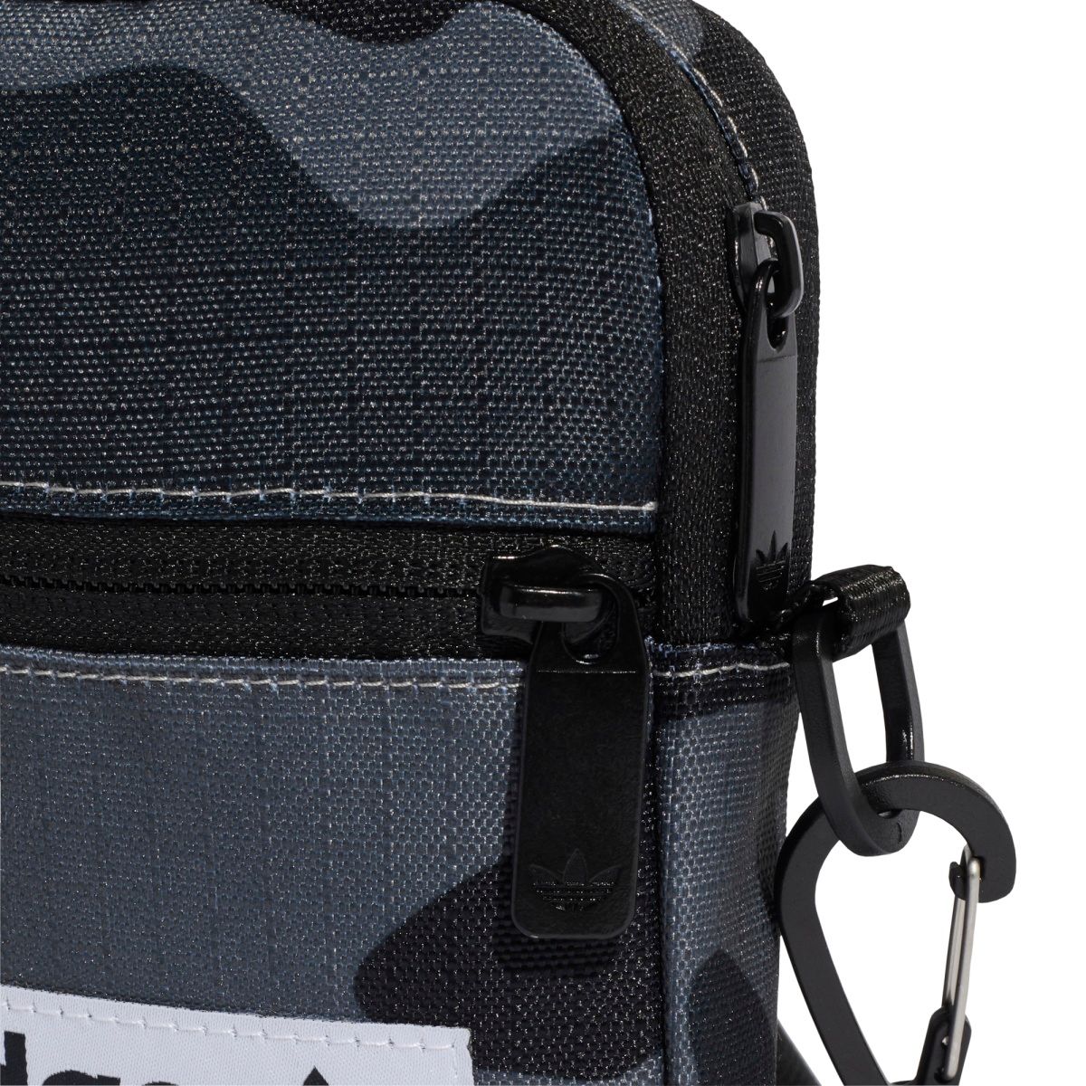 adidas Camo Festival Bag šedá Jednotná - obrázek 5
